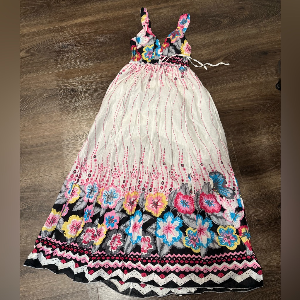 New! Jm Collection White And Pink Patterned Dress.